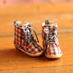 Basic boots